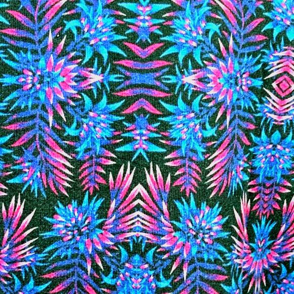 Retreat Rhonda Shear Drawstring Hem Tunic Firework Floral Multiple Sizes - Picture 9 of 11